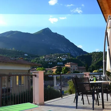 Ginevra Apartment *