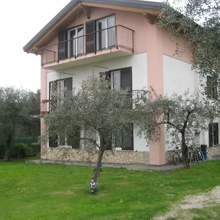 Ginevra Apartment *